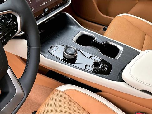 New 2026 Lexus RZ 450e Premium image 7