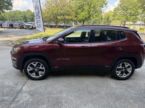 Used 2021 Jeep Compass Limited AWD/4WD image 4