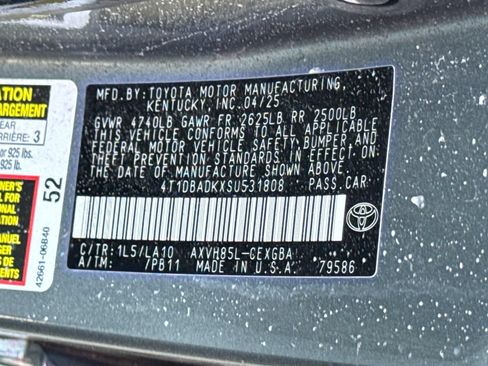 Used 2025 Toyota Camry XLE AWD/4WD image 45