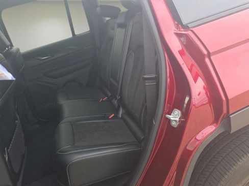 Used 2024 Jeep Grand Cherokee Altitude AWD/4WD image 5
