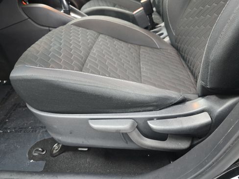 Certified 2021 Nissan Kicks S image 26