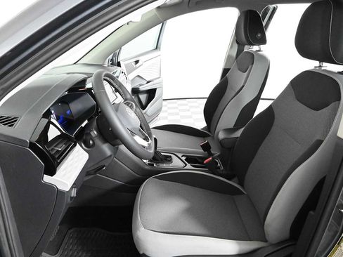 Certified 2023 Volkswagen Taos S FWD image 17