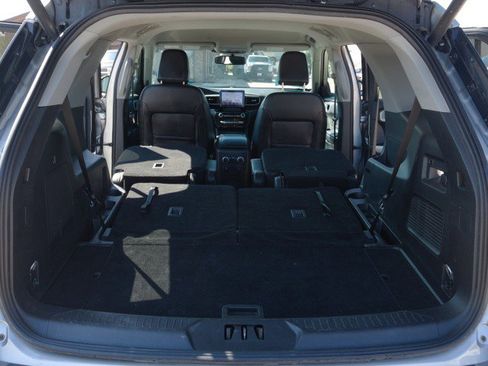 Used 2024 Ford Explorer Limited image 34
