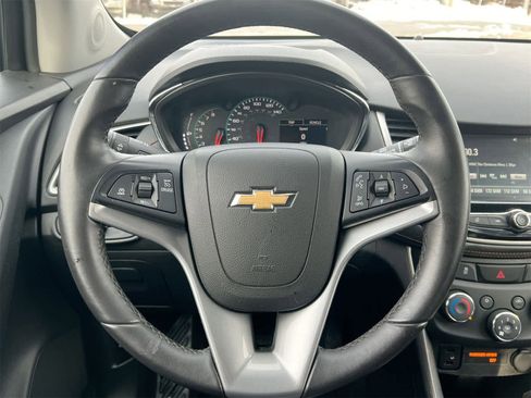Used 2017 Chevrolet Trax LT w/ LT Convenience Package image 23