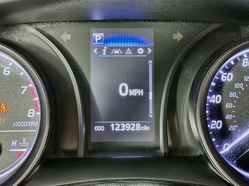 Used 2021 Toyota Camry SE FWD image 15