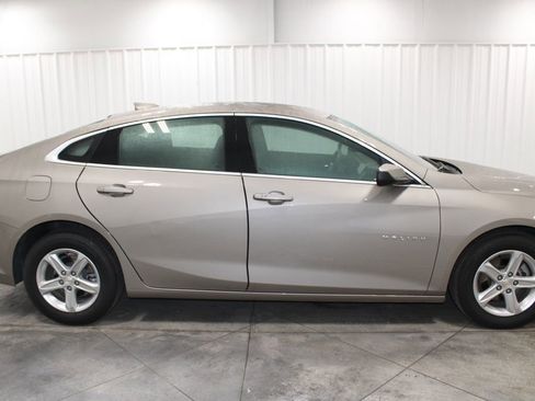 Used 2024 Chevrolet Malibu LT image 11