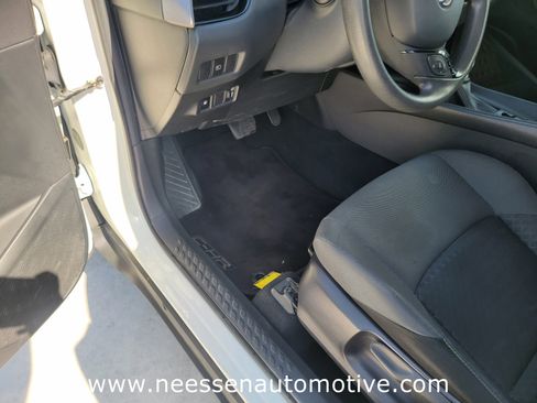 Used 2021 Toyota C-HR LE image 14