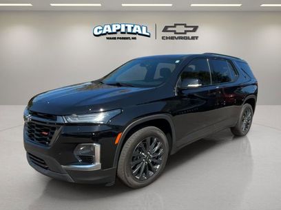 Used 2023 Chevrolet Traverse RS