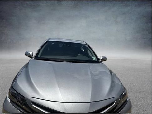 Used 2023 Toyota Camry SE w/ Convenience Package FWD image 11