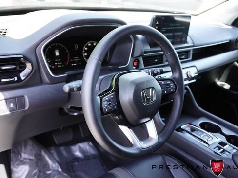 Used 2025 Honda Pilot EX-L image 25