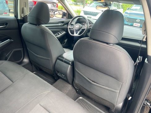 Used 2021 Nissan Altima 2.5 SV w/ SV Premium Package FWD image 14