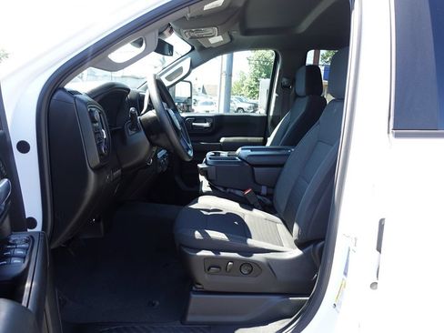 Used 2025 Chevrolet Silverado 2500 Custom w/ Custom Value Package AWD/4WD image 17