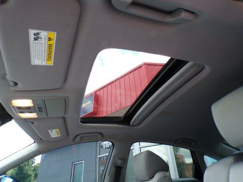 Used 2018 Honda Accord EX image 17