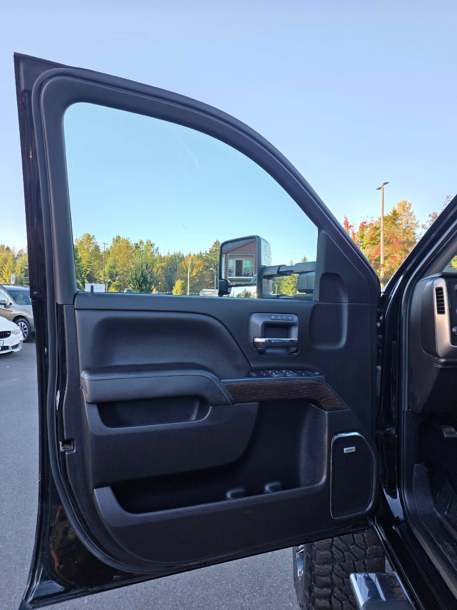 Used 2019 GMC Sierra 2500 Denali AWD/4WD image 26