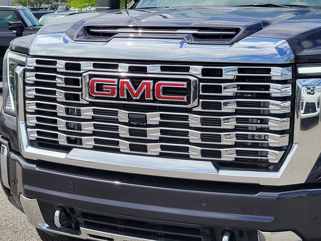 New 2025 GMC Sierra 2500 Denali w/ Denali Reserve Package AWD/4WD image 38