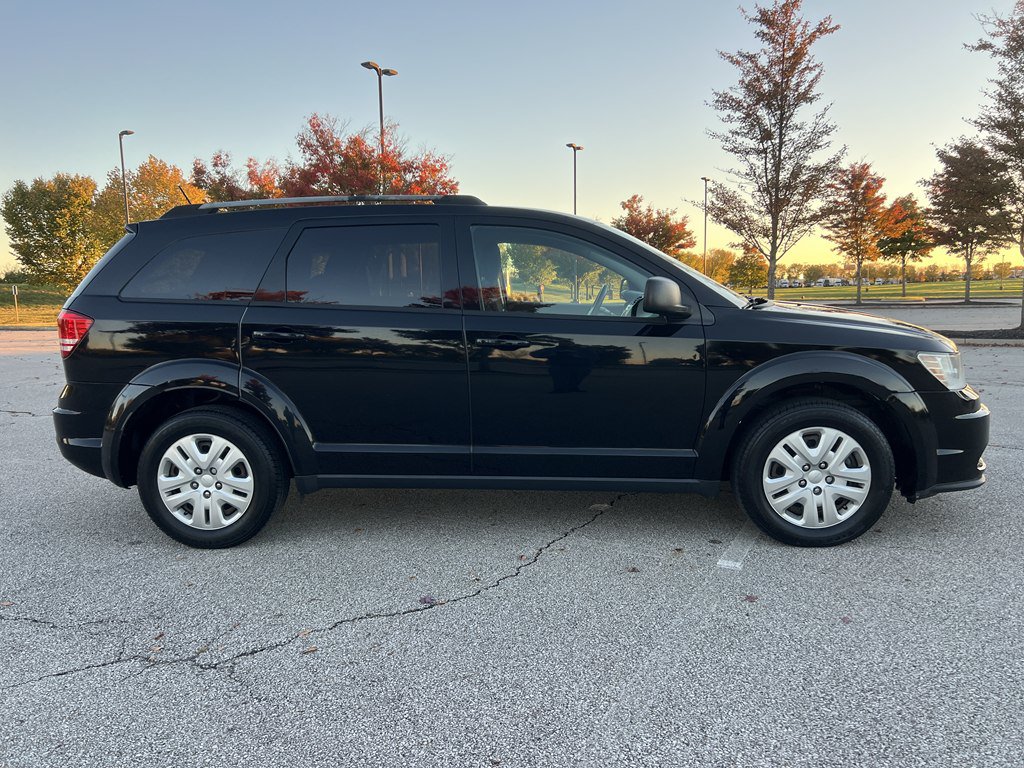 Used 2017 Dodge Journey SE FWD image 6