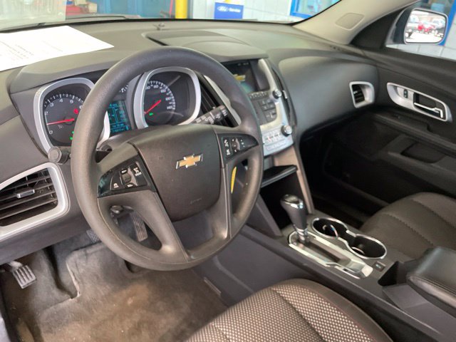 Used 2017 Chevrolet Equinox LS FWD image 19