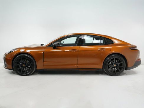 Certified 2025 Porsche Panamera 4 AWD/4WD image 2