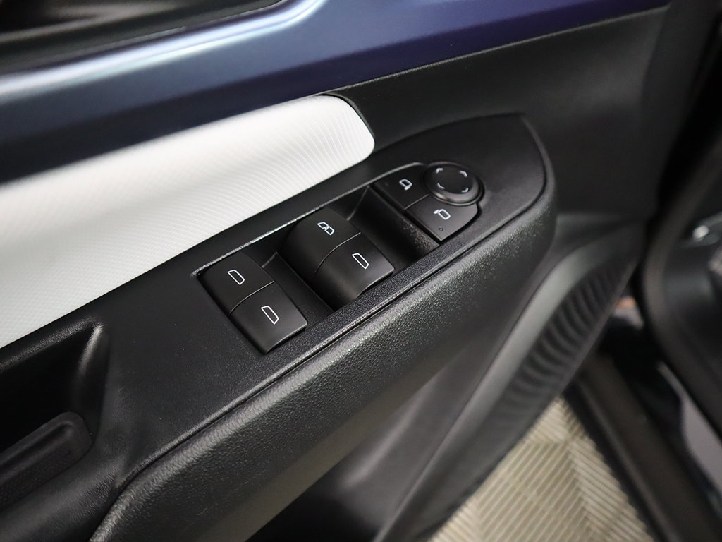 Used 2026 Chevrolet Equinox EV LT FWD image 39