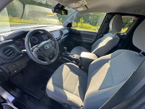 Used 2021 Toyota Tacoma SR RWD image 14
