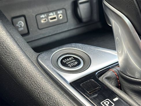 Certified 2024 Nissan Sentra SR image 22