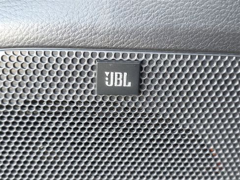 Used 2023 Toyota Tacoma Limited image 19