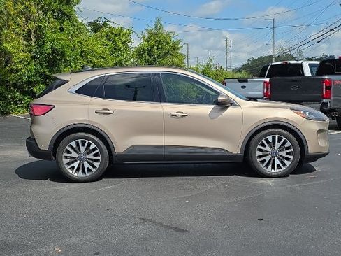 Used 2020 Ford Escape Titanium FWD image 2