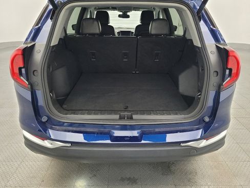 Used 2022 GMC Terrain SLT image 29