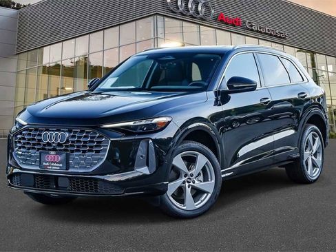 New 2025 Audi Q5 Premium Plus image 1