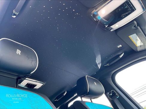 Certified 2025 Rolls-Royce Cullinan AWD/4WD image 20