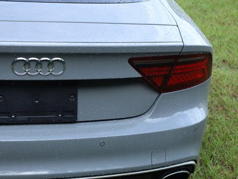 Used 2017 Audi RS 7 Prestige image 19