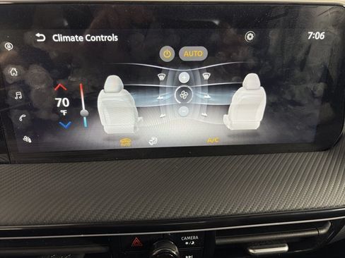 Certified 2025 Nissan Kicks SR AWD/4WD image 22