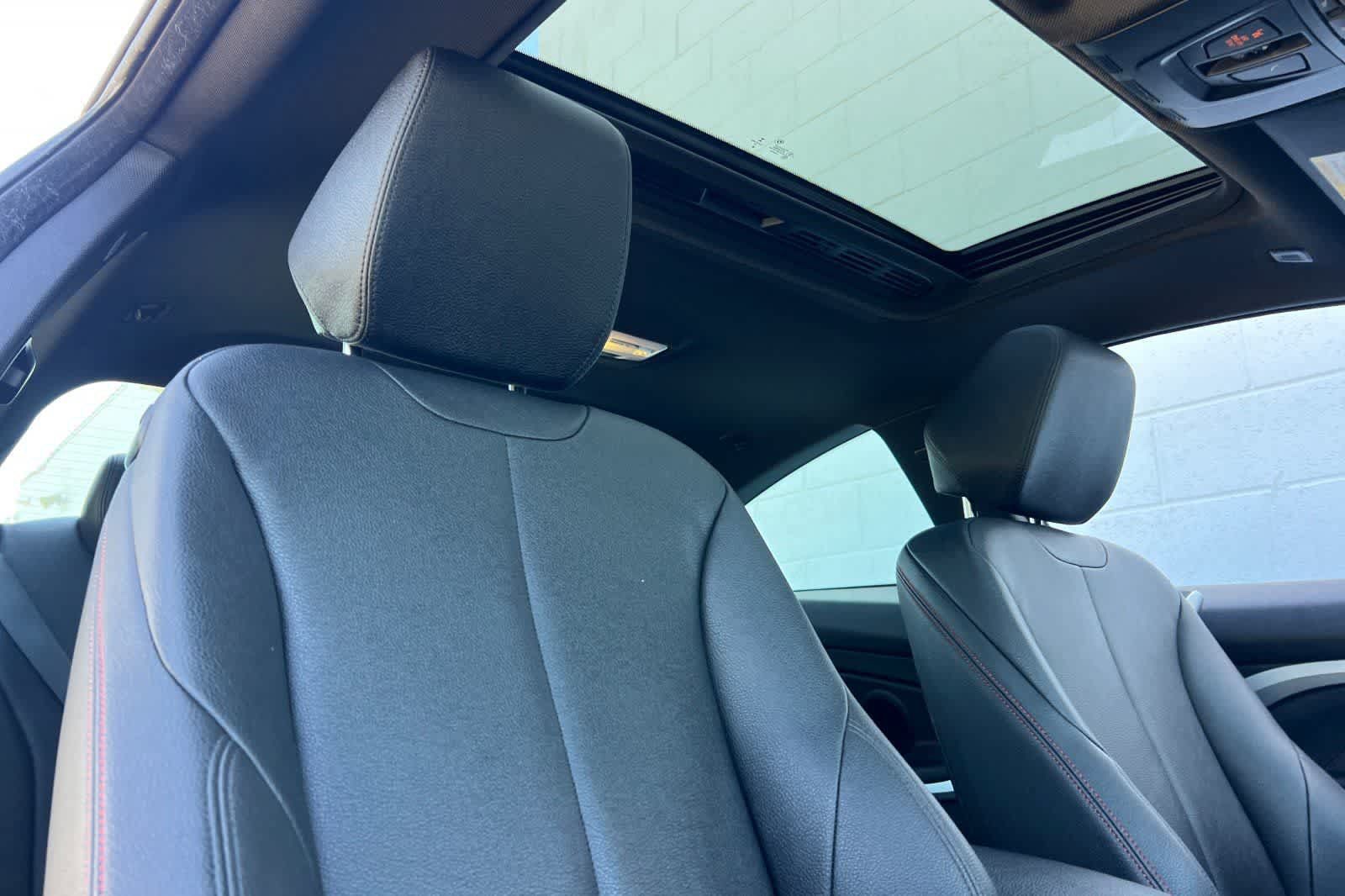 Used 2019 BMW 430i Coupe w/ Convenience Package RWD image 19