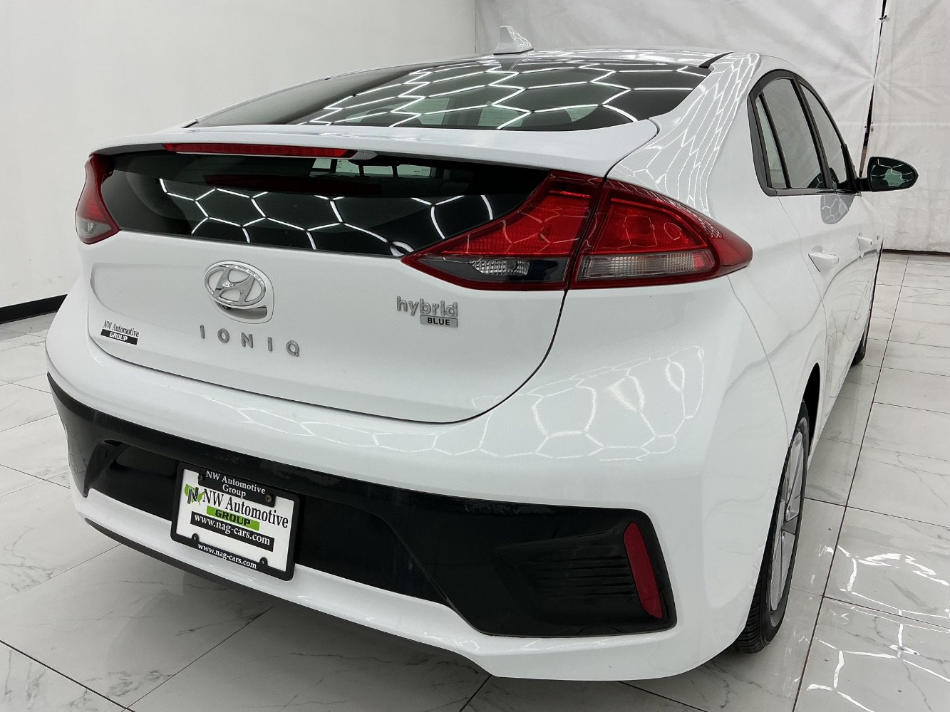Used 2018 Hyundai Ioniq Blue FWD image 8