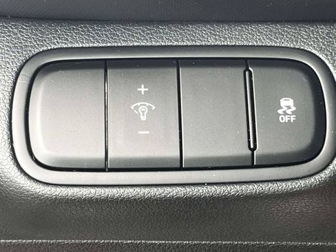 Certified 2026 Hyundai Venue SE FWD image 25