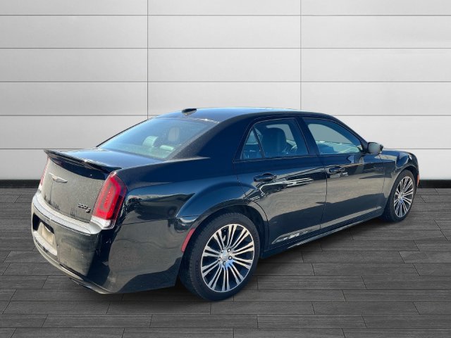 Used 2022 Chrysler 300 S w/ Comfort Group RWD image 4