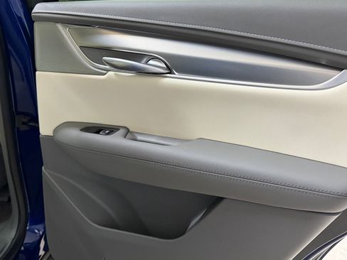 Certified 2024 Cadillac XT5 Premium Luxury FWD image 21