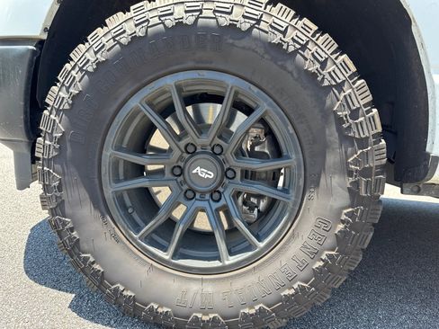 Used 2024 Ford F150 STX w/ Equipment Group 201A FX4 AWD/4WD image 8