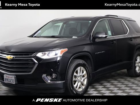 Used 2018 Chevrolet Traverse LT image 1