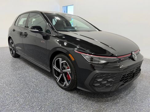 New 2026 Volkswagen GTI SE FWD image 9