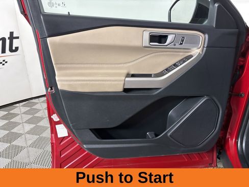 Used 2023 Ford Explorer Limited image 8