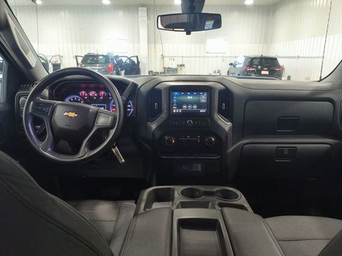 Used 2019 Chevrolet Silverado 1500 Custom AWD/4WD image 9