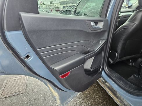Certified 2025 Ford Escape Platinum AWD/4WD image 12
