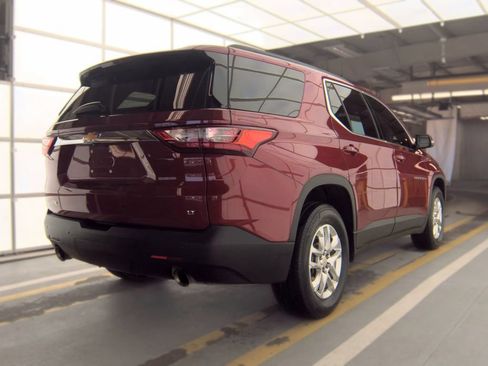 Used 2020 Chevrolet Traverse LT w/ LPO, Floor Liner Package FWD image 7