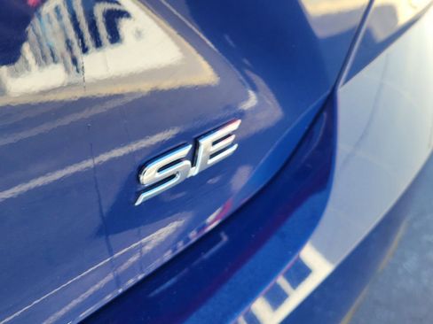 Used 2025 Toyota Camry SE image 8