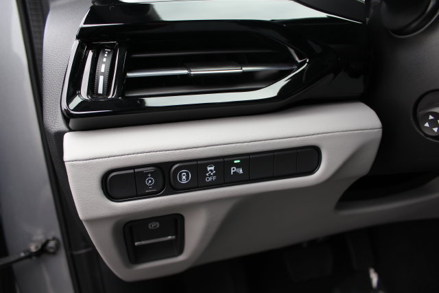 Used 2025 Acura MDX w/ Technology Package FWD image 49