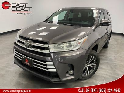Used 2017 Toyota Highlander Plus w/ Carpet Mat Package
