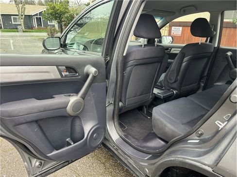 Used 2010 Honda CR-V LX image 9