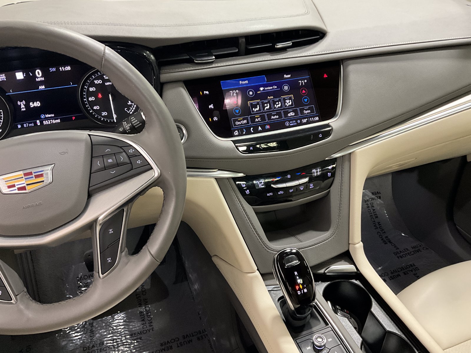 Used 2023 Cadillac XT5 Premium Luxury w/ Technology Package AWD/4WD image 9