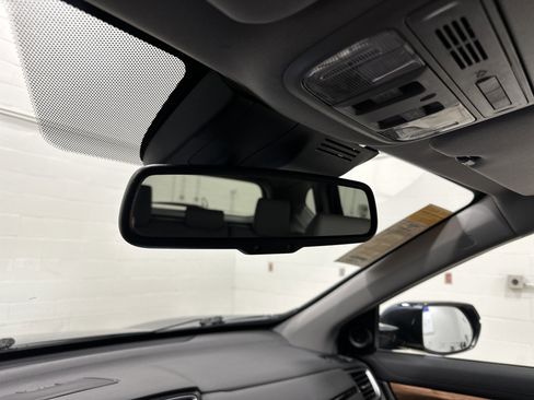 Used 2018 Honda CR-V Touring image 27
